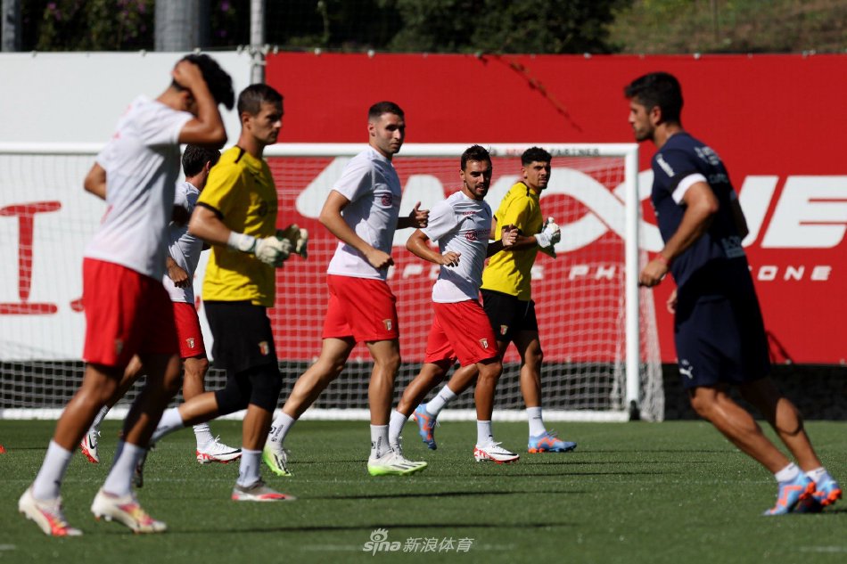 尽管海港和 尽管海港和