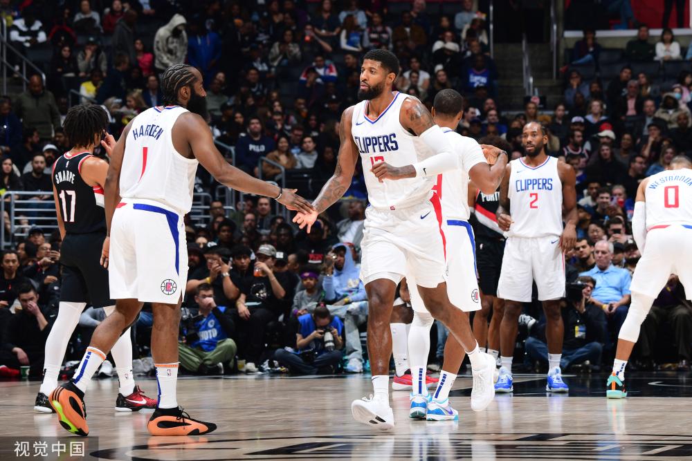 但在严格的 但在严格的