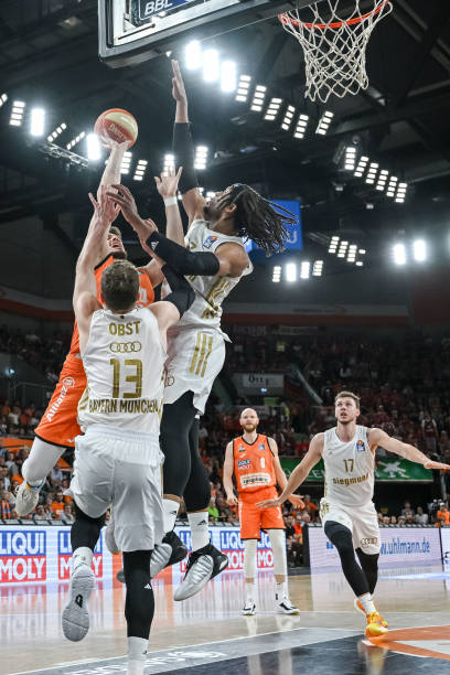 让中场拥有 让中场拥有