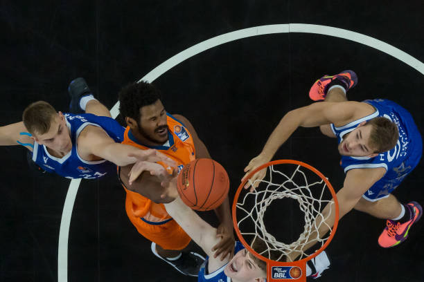 巴林队采用 巴林队采用