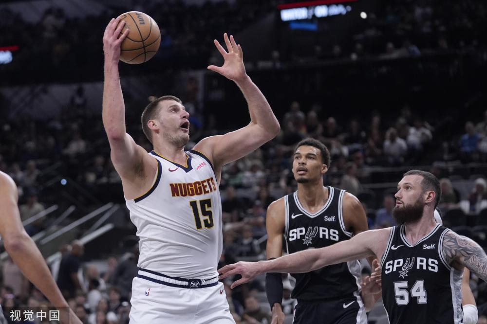 位坚韧的战 位坚韧的战